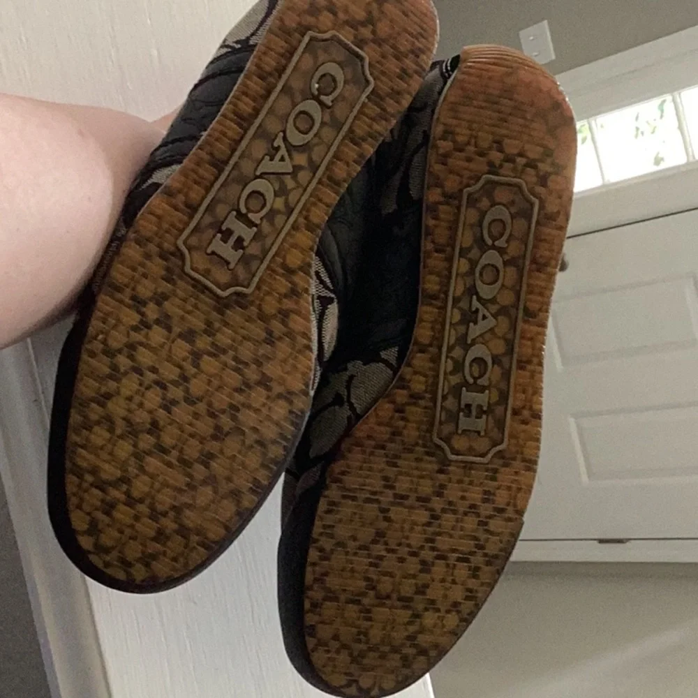 COACH Meagan Sneakers 7 1/2 M - Picture 2 of 2